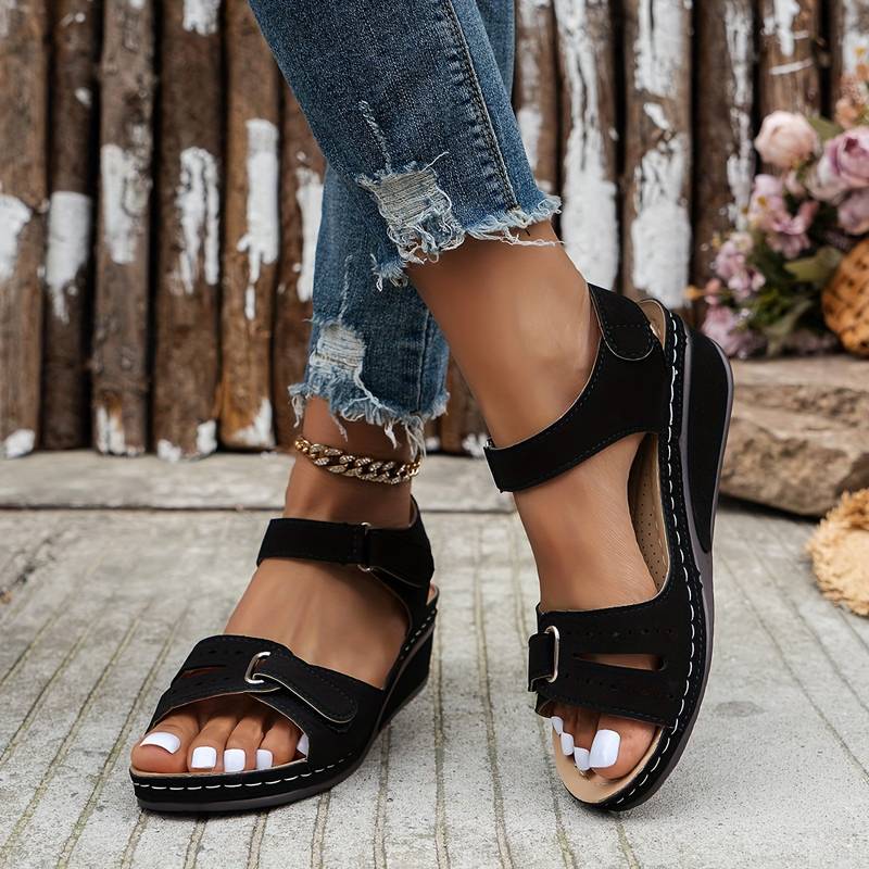 Alfreda Orthopedic Sandal | Kayse