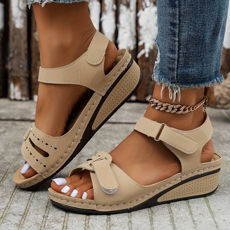 Alfreda Orthopedic Sandal | Kayse