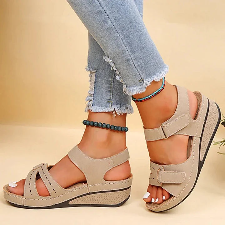 Alfreda Orthopedic Sandal | Kayse