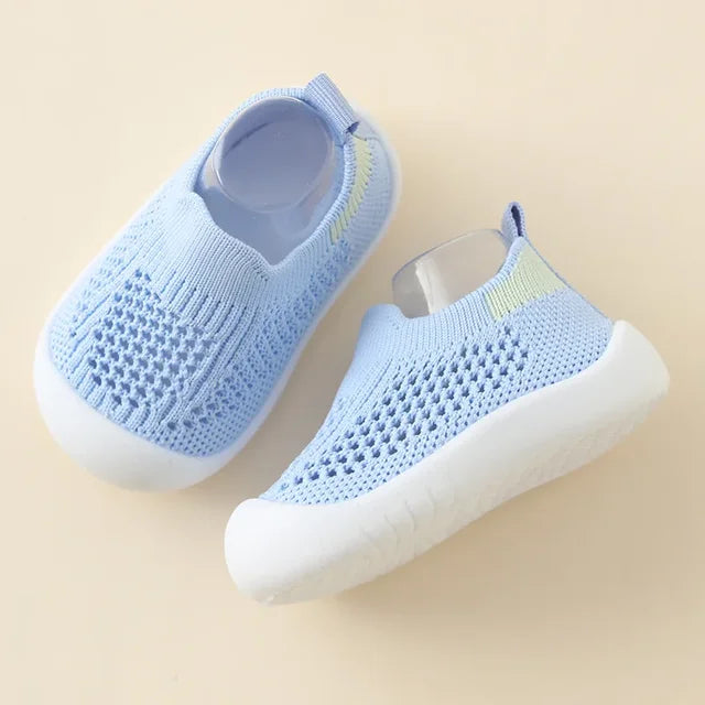 BabySteps™ – Atmungsaktive und flexible Schuhe